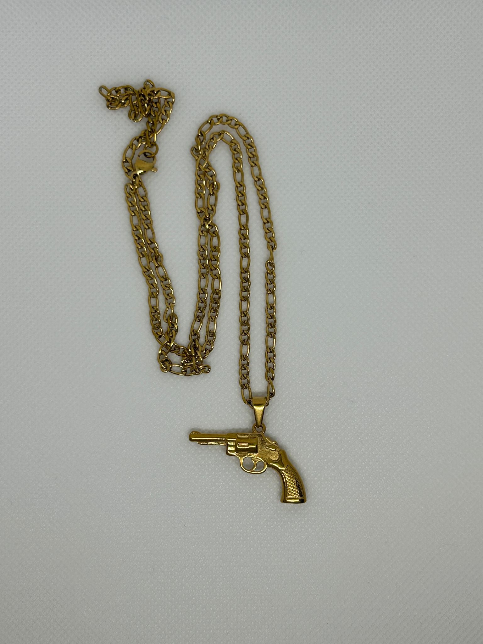 Revolver necklace